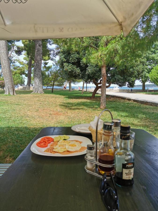 Lara Deluxe Superior 5 Star Apartment, Your Piece Of Heaven By The Sea & Park Novigrad (Istria) Exterior foto
