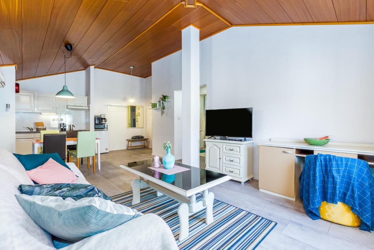 Lara Deluxe Superior 5 Star Apartment, Your Piece Of Heaven By The Sea & Park Novigrad (Istria) Exterior foto